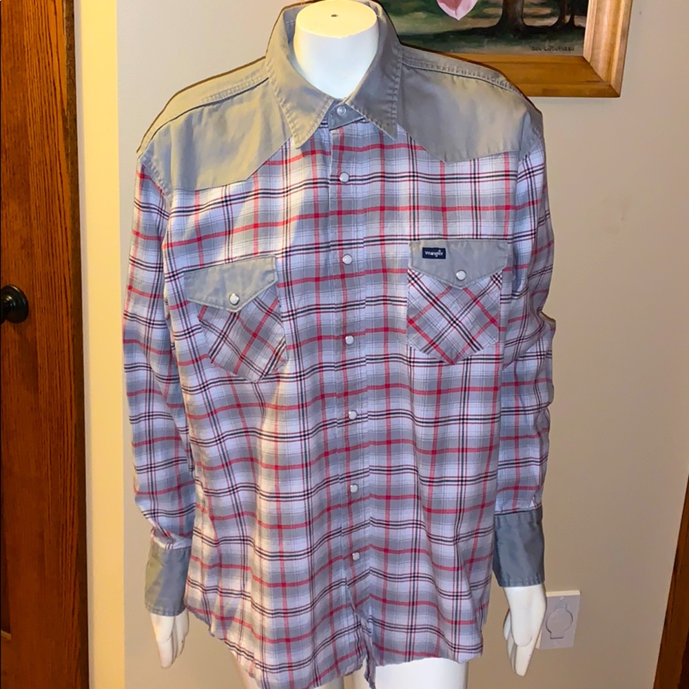 Wrangler western gray plaid snap down shirt. 2XL